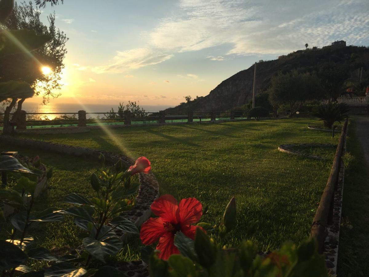 Hotel Villa Rita Forio di Ischia エクステリア 写真